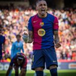 الهلال يقتحم الصراع العالمي على رافينيا